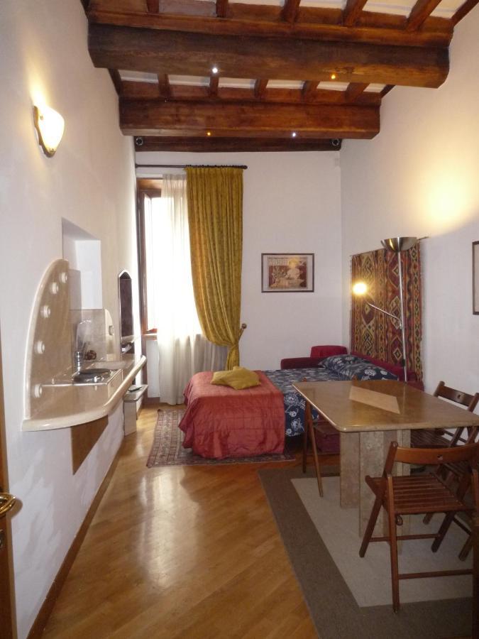 Residenza Mucha Apartamento Roma Quarto foto